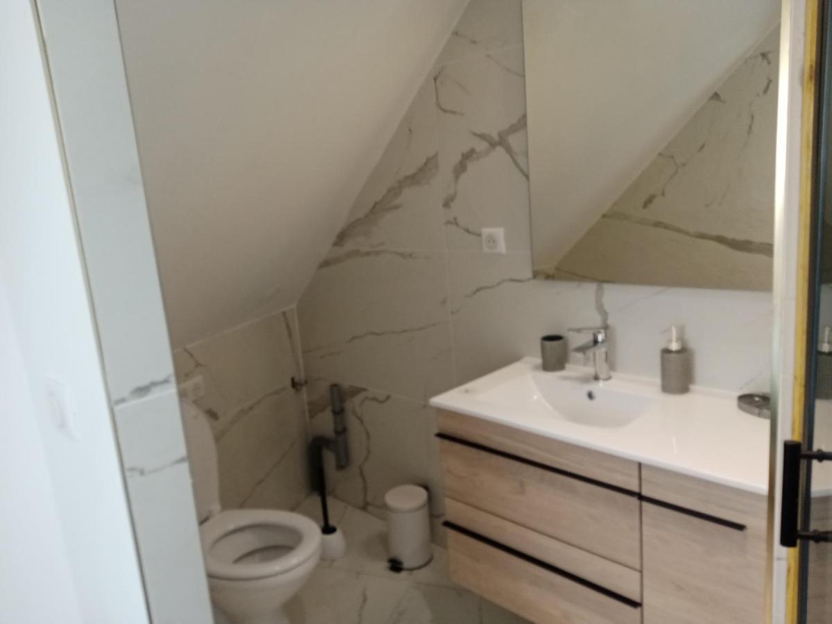 Jolie Maison, Balneo Lumino Therapie Et Terrasse 科尔马 外观 照片
